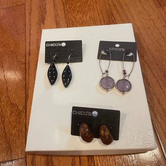 Chico’s new hanging earrings Earrings 3 pairs - Picture 1 of 11